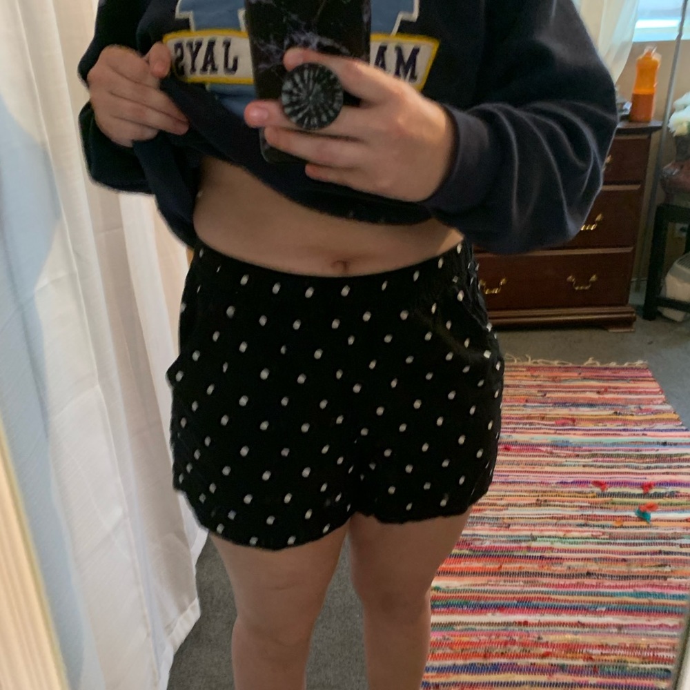 Divided polka dot shorts with pockets 10⭐️